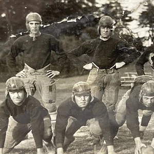 FOTO VINTAGE DEL EQUIPO DE FÚTBOL MASCULINO DEL NORESTE PRINCIPIOS DE 1900 MA/NH/ME- EFÍMERA - Imagen 1 de 6