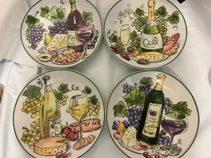 Neu 4er Set Teller Home Essentials And Beyond Wein und Käse KOLLEKTION 6" Durchmesser - Bild 1 von 4