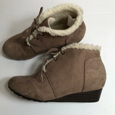 Botín de cuña Mia Amore Sarah-F con cordones color topo imitación gamuza talla 6M Foto 1 de 4