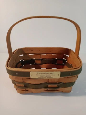 Longaberger Christmas Collection 1987 Edition Green Mistletoe Basket Vintage Cover