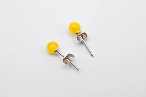Women's Natural Baltic Yellow Amber Stud Earrings Using High-quality Silver - Picture 1 of 10
