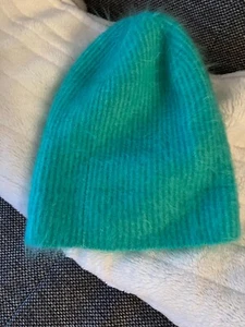 COS: Mütze/ Beenie, hellgrün-grün-blau, flauschig, 1x getragen, wie NEU - Bild 1 von 6