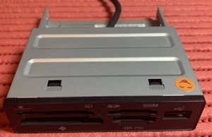 LETTORE CARD READER INTERNO CON PORTA USB ACER CR.10400.002 TESTATO - Foto 1 di 7