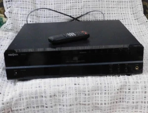 INSIGNIA 5-DISC CD PLAYER / NS-CD512 / WITH REMOTE / TESTED - Picture 1 of 5
