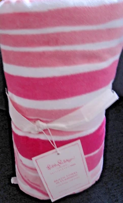 Lilly Pulitzer for Pottery Barn Teen Beach Towel in Flamingo - NWT - Image 1 of 2