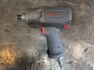 Llave de impacto de aire de accionamiento Ingersoll Rand 2235 serie MAX titanio 1/2" 2235TiMAX Foto 1 de 4