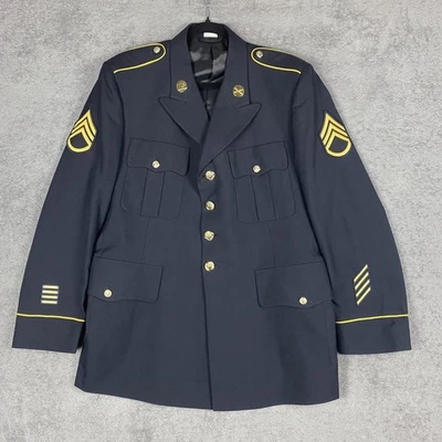 Vestido Ejército de Estados Unidos Azul 450 Abrigo de Servicio Para Hombres 42R ASU Caballería Personal Sargento Insignia Foto 1 de 4