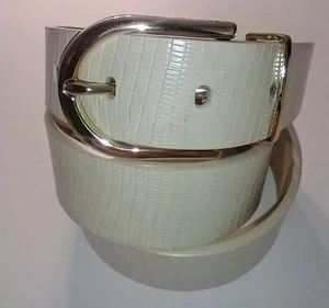 Womens Calvin Klein White Coated Leather Belt W/Reptile Embossment Sz: M - Picture 1 of 14