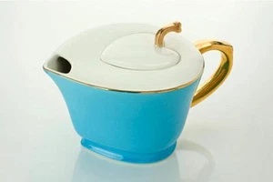 NEW YEDI INSIDE OUT HEART BLUE+WHITE+GOLD GLAZE PORCELAIN TEA POT TEAPOT-4B - Picture 1 of 8