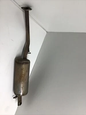 Tubo silenciador de escape Toyota Prius 2014-2015 OEM Foto 1 de 4