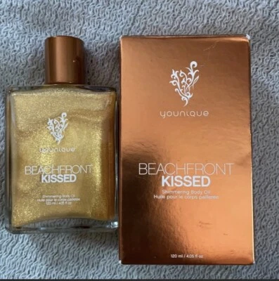 Aceite corporal brillante besado frente a la playa YOUNIQUE ~ no graso ~ 4,05 fl oz ~ envío gratuito Foto 1 de 3