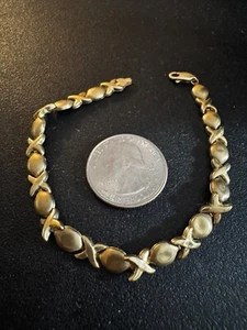Vintage T & C 10k Gold XO Soft Romantic Light Weight Sweetheart Bracelet - Picture 1 of 12