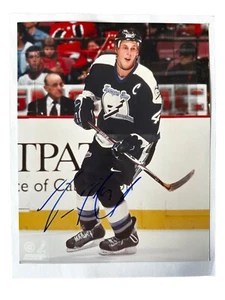 Vincent Lecavalier Signed 8x10 Photo Tampa Bay Lightning Captain Autograph - Picture 1 of 4