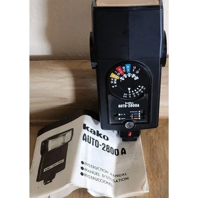 老式 Kako 自动 2800A 相机闪光灯带手动查看图片工作 — 第 1/4 张图片