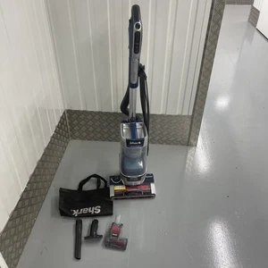 Shark Stratos Pet Pro XL Vacuum Cleaner, Powered Lift-Away, AZ3000UKT, RRP 349 - Picture 1 of 18