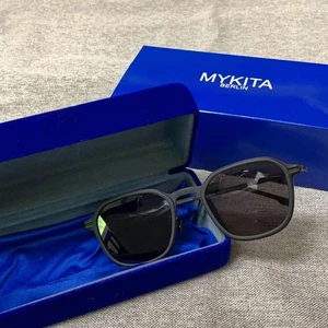 Custodia per occhiali da sole nera MYKITA - Foto 1 di 7