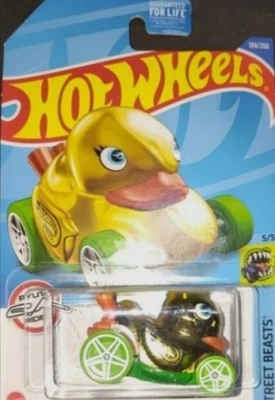 coche de juguete Hot Wheels Duck N' Roll, que forma parte del paquete múltiple S - Image 1 of 2