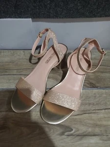 Dream Pairs Strappy Heels Shoes 7.5 Wide - Picture 1 of 7