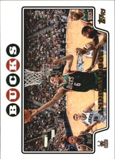 2008-09 Topps Gold Foil Milwaukee Bucks Basketball Card #6 Andrew Bogut
