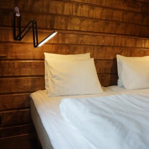 LED klappbare Schreibtischleuchte wiederaufladbar 3 Lichter Leselampe Wandleuchte - Bild 1 von 4