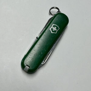 Swiss Army Knife Victorinox 58mm Classic SD Pocket Knife Green FREE SHIPPING - Picture 1 of 8