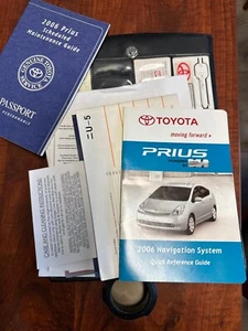 Toyota Prius Owners Manual Set 2004-2009 OEM - Picture 1 of 4