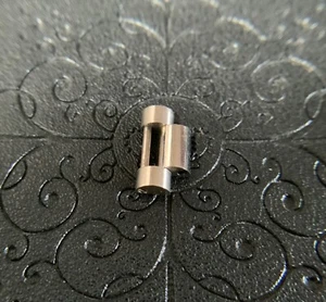 AUTHENTIC ROLEX 68279 Midsize 18WK President Link For Rolex 31MM 68279 - Picture 1 of 9