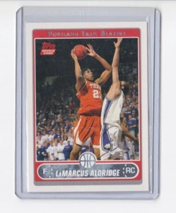 LaMARCUS ALDRIDGE 2006-07 TOPPS BASKETBALL ROOKIE - THE LONGHORN LEGEND KOSTENLOSER VERSAND - Bild 1 von 24