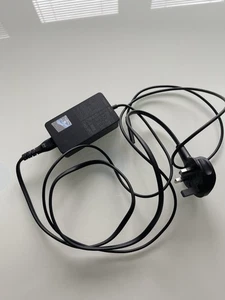 Microsoft 65W AC Adapter Ładowarka do Surface Pro - Model 1706 - Oryginalna - Zdjęcie 1 z 1