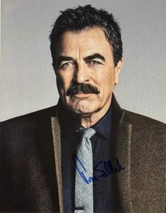 TOM SELLECK Magnum 8.5x11 signed Photo Reprint. - Picture 1 of 5