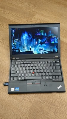 coreboot Lenovo Thinkpad X230 + CPU i7 + 16 GB + SSD NUEVO + Linux O Qubes / Whonix Foto 1 de 4