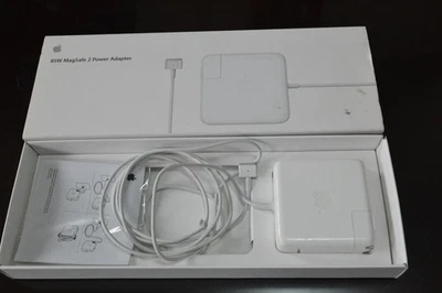 Apple A1424 White Power Adapter Charger, 240V - MD506LL/A - Image 1 of 4