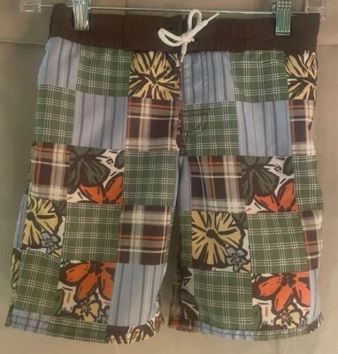 Pantalones cortos de natación Gymboree talla 5 para niños con cordón estampado de retazos Foto 1 de 3