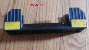 MARATHON R60030-1PR FUSE HOLDER 1 POLE 30 AMP 600 VOLT - Picture 1 of 3