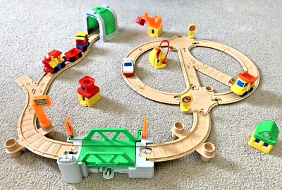 Juego de lote de tren y vehículo Fisher-Price Flip Track Rail and Road 1992 vintage Foto 1 de 4