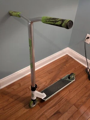 Scooter Lucky Crew Foto 1 de 4