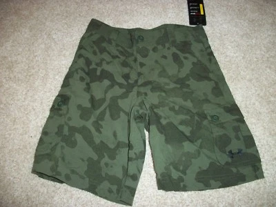 UNDER ARMOUR Nuevo Con Etiquetas Jóvenes Niños Pantalones Cortos Sueltos Carga Camuflaje Verde Foto 1 de 2