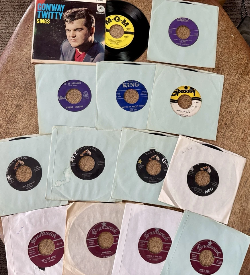 ROCKABILLY 45 Rpm RECORD Lot CONWAY TWITTY Wanda Jackson CRICKETS Elvis - Image 1 of 4