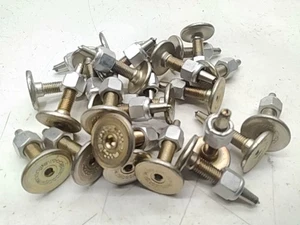 Woody's Gold Digger Carbide Stud 1.325" 24Pk - 2000 POLARIS NOS - Picture 1 of 4