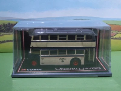 Autobús utilitario Corgi Sheffield Corporation Daimler años 50 Foto 1 de 4