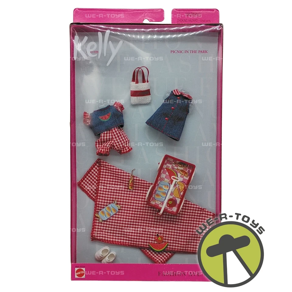 Barbie Fashion Avenue 29528 Kelly Rainy Day Play Fashion Ladybug Duckies #3 J25