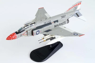 HA19024 Hobby Master F-4J Phantom II 1/72 Modelo DB13 USMC VMFA-235 Ángeles de la Muerte Foto 1 de 2
