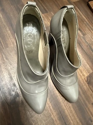 Botines Tods Mujer Gris Charol Tacón Grueso Talla 34.5 Foto 1 de 4