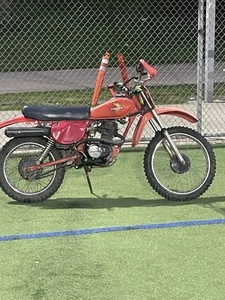 Dirt Bike Runs Good Nothing Wrong - Picture 1 of 2