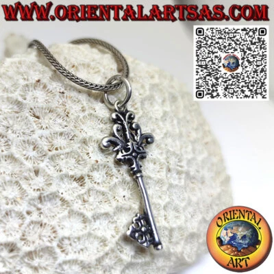 Ciondolo in argento 925 ‰ a forma di antica chiave Fiorentina con giglio - Immagine 1 di 4
