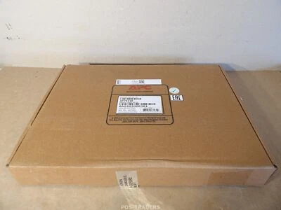 APC AP7921B NetShelter Switched Rack PDU 1U 208/230V Black - as NEW IN BOX - Bild 1 von 4