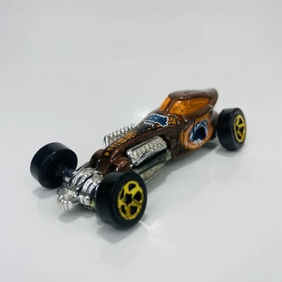 Hot Wheels Sweet 16 II Brown Zamac Base 2001 Kringle's Kruisers 3-Pack - Image 1 of 4