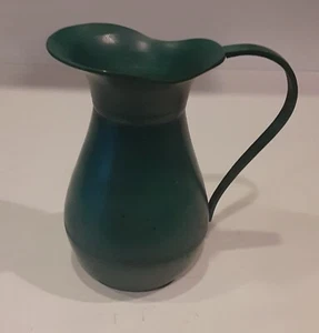 Jarra de latón pintada vintage mini masculina perfecta decoración versátil - Imagen 1 de 5