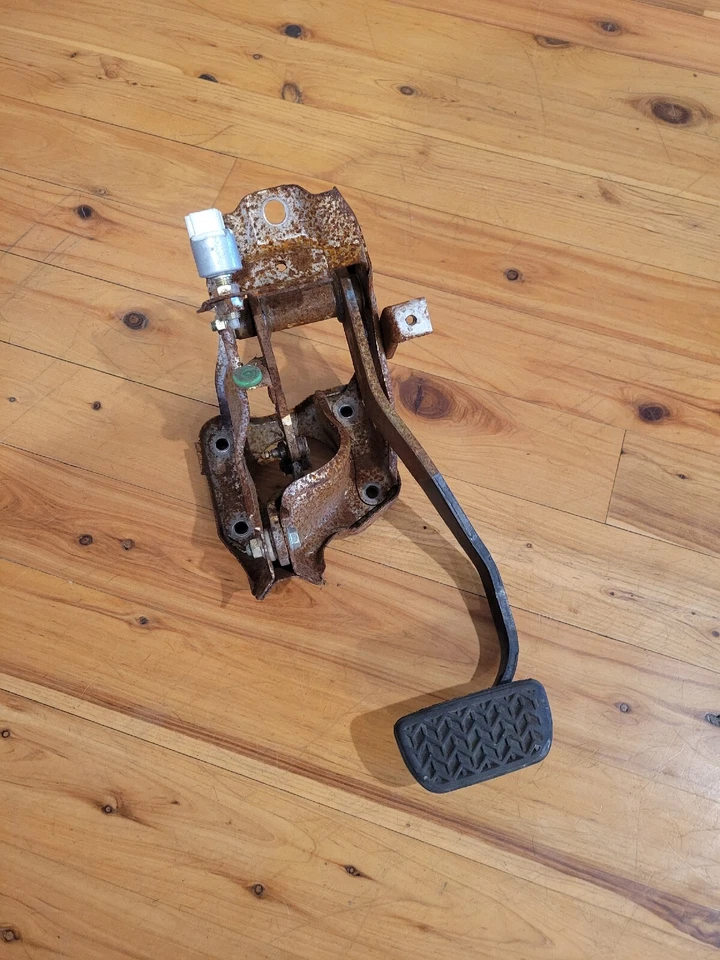 Toyota Tacoma 2001-2004 pedal de freno automático fabricante de equipos originales p247b11 Foto 1 de 1