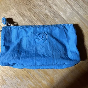 Kipling Expandable Pouch Bag Clutch Light Blue Zip Nylon Make Up Cosmetic Case - Picture 1 of 11